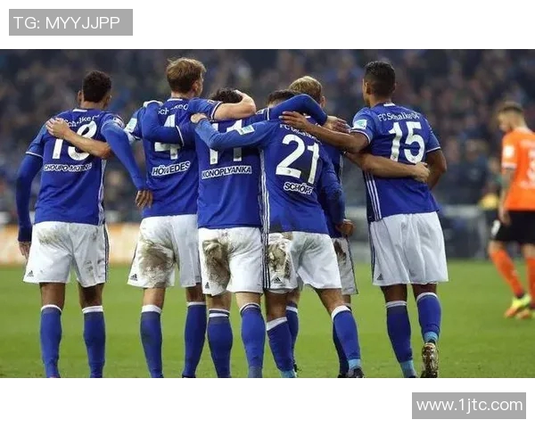 沙尔克04客场吞败，德甲排名滑落，球队遭遇新挑战