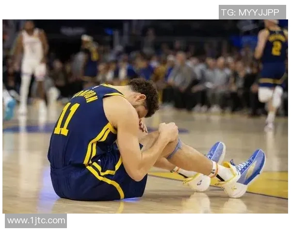 球迷担心汤普森伤势恶化，呼吁重视球员康复